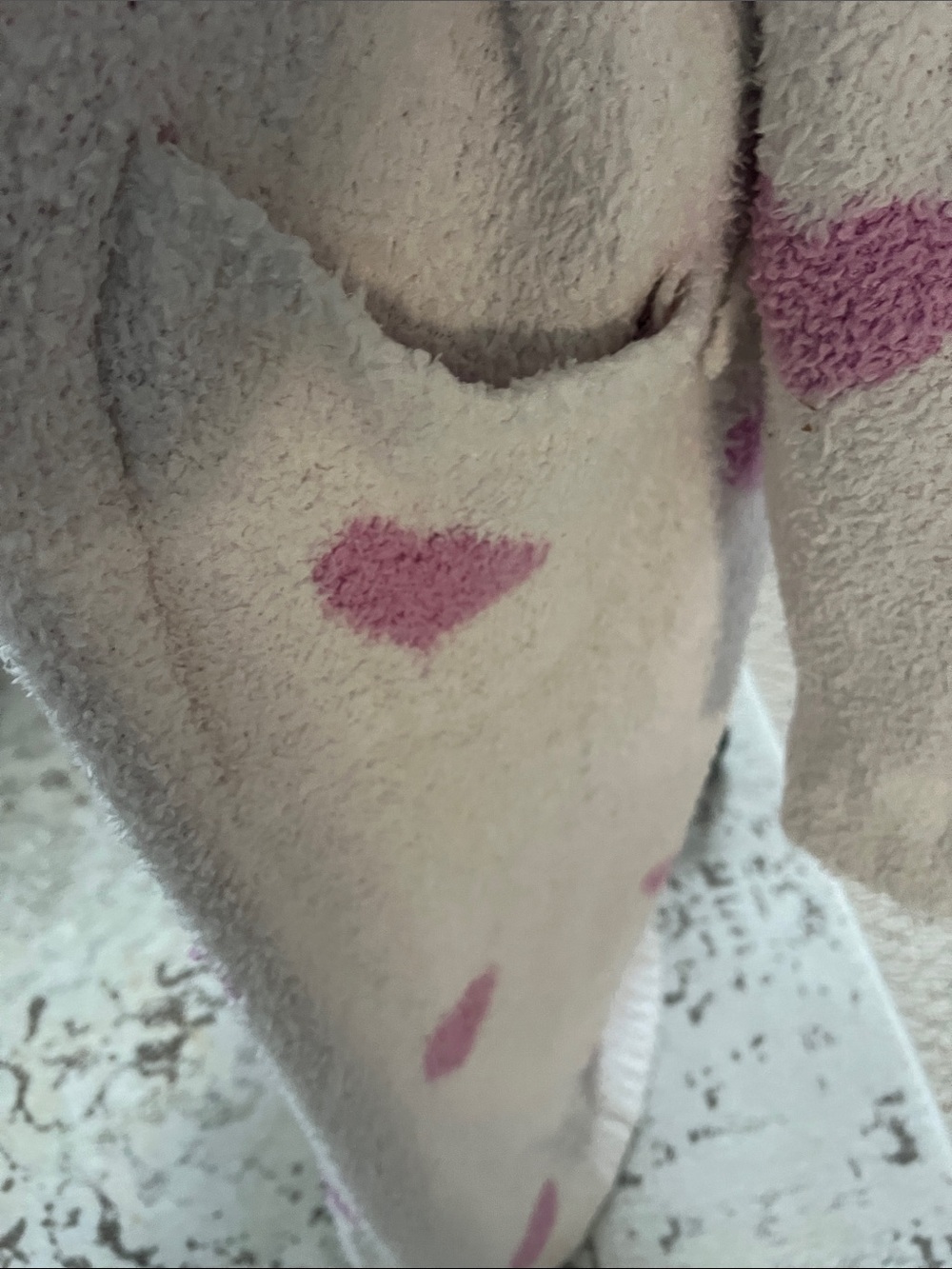 Skims Cozy Heart Plush Robe in Cream with Pink Hearts - Picture 3 of 9